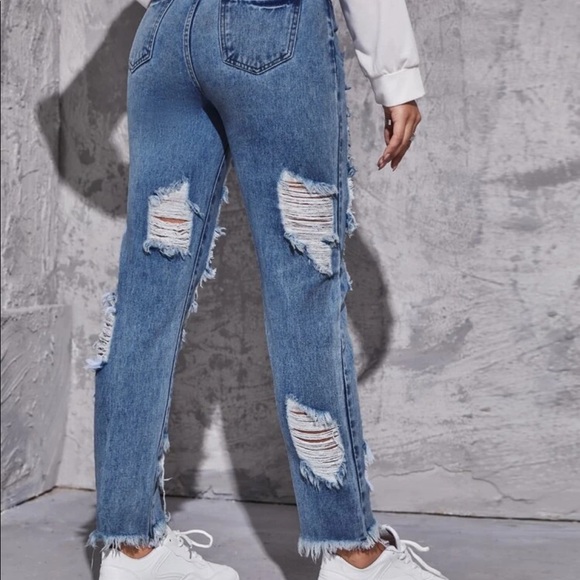 💋💋 NEW HIGH WAIST RIPPED JEANS - Picture 6 of 7